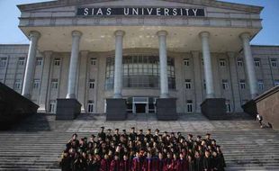 MAHASISWA BERPRESTASI : Mahasiswa UMY Raih Best Foreign Student di SIAS University