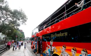 FOTO WISATA SOLO : Tinggi, Minat Wisatawan Ikut Tour Bus Werkudara