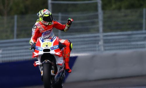 MOTOGP 2016 : Iannone Paksakan Diri Tampil di Aragon