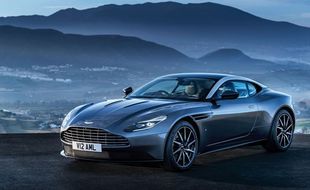 MOBIL ASTON MARTIN: Satu Lagi Mobil James Bond Mengaspal di Indonesia