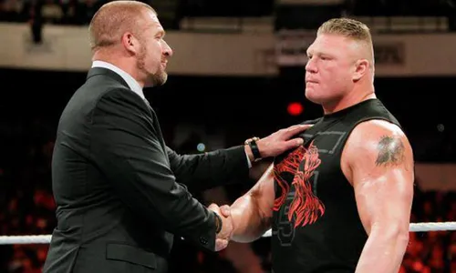 Foto Brock Lesnar Hantam Kepala Randy Orton Hingga Bocor Diblokir Instagram