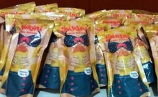 JAJANAN PORNO : Snack Bikini Berawal dari Tugas Sekolah Bisnis