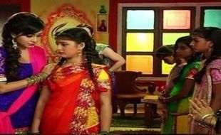 UTTARAN ANTV : Meethi Selamatkan Rani dari Ratna Bai