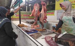 HARGA DAGING SAPI : Jelang Iduladha, Pedagang Siap Turun Omzet Satu Bulan