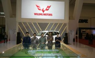 INDUSTRI OTOMOTIF : Wuling Motors Tiongkok Resmi Masuk Indonesia