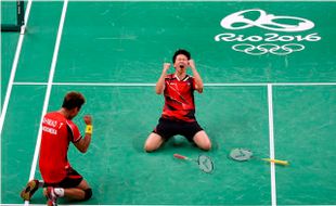 TIONGKOK OPEN 2016 : Tekuk Wakil Tuan Rumah, Tontowi/Liliyana Juara