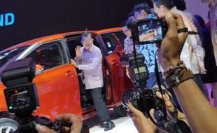 PAMERAN OTOMOTIF : Rekor! GIIAS 2016 Bukukan Transaksi Rp6 Triliun Lebih