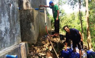  KEKERINGAN GUNUNGKIDUL : Kemarau Basah, Kecamatan Terus Aktif Lakukan Dropping Air