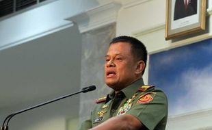 Komisi I DPR Bingung Maksud Panglima TNI Sebut 5.000 Senjata Ilegal