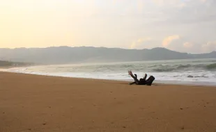 HELLO PACITAN : Sejumlah Komunitas di Ponorogo Akan Ramaikan di Pantai Pancer Door