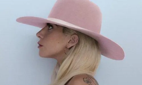 Bocorkan Album Baru, Lady Gaga Umbar Keseksian