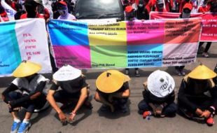 TAX AMNESTY : Tolak Pengampunan Pajak, Buruh Semarang Demo