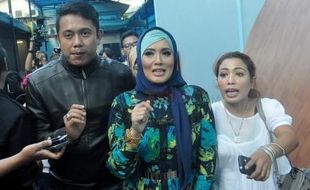 Jadi Saksi Kasus Aa Gatot, Elma Theana Datangi Polda Metro Jaya