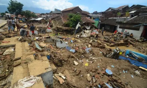 BANJIR GARUT : Korban Tewas Capai 30 Orang, Operasi Pencarian Diperluas