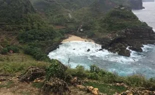 Mitos Panembahan Senopati dan Tsunami Besar Pantai Selatan Jawa