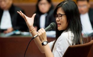 Ternyata Ini Alasan Jessica Wongso Pakai Kacamata Akhir-Akhir Ini