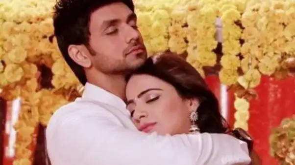 Homilador ayol bilan jinsiy aloqa Trans ayolning etagidagi surat