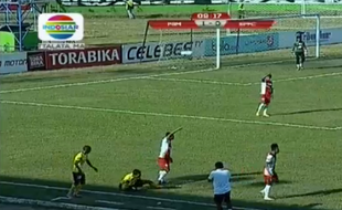 ISC A 2016 : PSM VS SEMEN PADANG : Baru Lima Menit, Luis Ricardo Bawa PSM Unggul 1-0