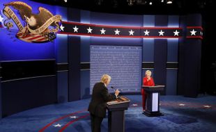 PILPRES AS : Debat Pertama, Clinton dan Trump Saling Serang Soal Ini