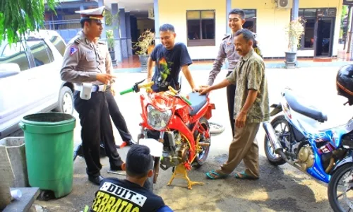 RAZIA PONOROGO : 37 Sepeda Motor Modifikasi Sitaan Boleh Diambil, Dengan Syarat...