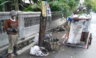 PENGELOLAAN SAMPAH SOLO : Sopir TPS Mobile Kesulitan Cari Lokasi Transit