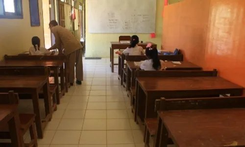 PENDIDIKAN PACITAN : Sekolah Minim Siswa Enggan Digabung