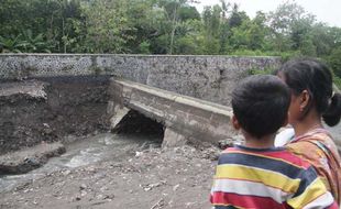 INFRASTRUKTUR  BANTUL : Bendungan Karang Jebol, 64 Hektar Lahan Terancam Kurang Air