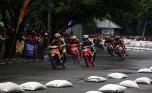 YAMAHA CUP RACE 2017 : Perebutan Titel Mengerucut ke 3 Rider