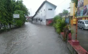 Talut Kali Kedung Kakas Kerjo Karanganyar Longsor