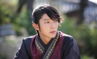 DRAMA KOREA : Scarlet Heart Makin Sukses, Fan Meeting Lee Joon Gi Dihadiri 10.000 Fans