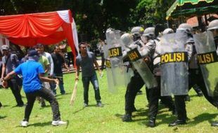 PILKADA SALATIGA : Rekapitulasi Tingkat Kota Rawan Bentrok, Polisi Siapkan Jalur Evakuasi