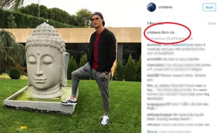 Gara-Gara Foto Ini Ronaldo Dituding Lecehkan Buddha