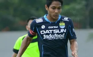 Alami Cedera, Bek Persib Ini Harus Jalani Operasi Arthroscopy