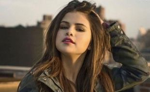 Selena Gomez Akan Dinobatkan Billboard’s 2017 Woman of the Year