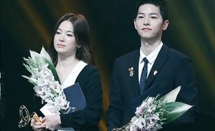 Pernikahan Joong Ki-Hye Kyo Diumumkan, #SongSongCouple Trending Topik Dunia