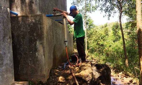 AIR BERSIH GUNUNGKIDUL : Warga Tegalweru Patungan agar Mesin Pompa Tetap Jalan