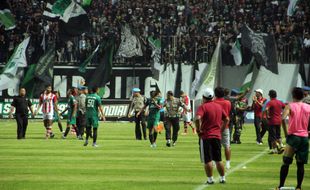 16 BESAR ISC B 2016 : Ini Langkah Pelatih PSS Sleman Atasi Krisis Lini Belakang Jelang Lawan Kalteng Putra