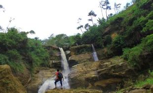 WISATA PONOROGO : Berwisata dan Bertualang di Grojogan Kokok