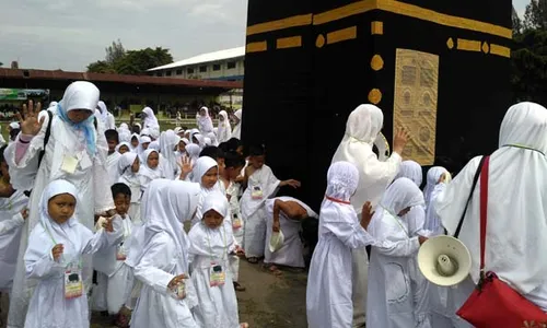 Ribuan Anak Ikut Manasik Haji di Masjid Agung Kulonprogo