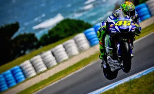 MOTOGP 2016 : Podium Rossi Untuk Simoncelli