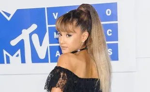 PILPRES AS : Ariana Grande Menangis Donald Trump Menang