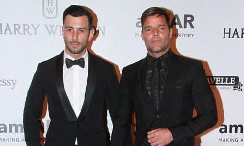 Ricky Martin Resmi Menikah dengan Tunangan Prianya