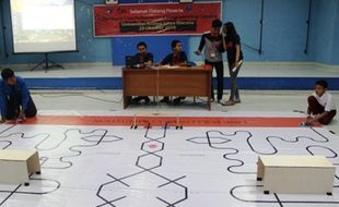 KAMPUS DI SALATIGA : UKSW Gelar Lomba Robot, SMKN 2 Salatiga Juaranya...