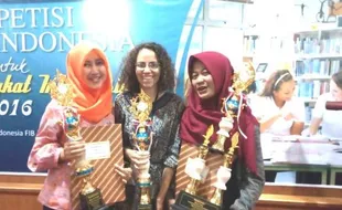 KAMPUS DI SEMARANG : Unnes Borong Gelar Juara Lomba Baca Puisi di UNS