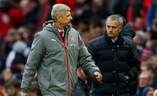 LIGA INGGRIS : Arsenal Vs MU: Begini Rentetan Psywar Wenger vs Mourinho