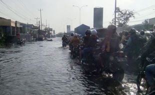 BANJIR SEMARANG : Dokumen Drainase Diminta dari Belanda