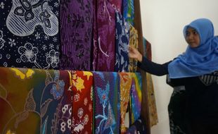 BATIK KULONPROGO : Ekonomi Lesu, Omzet Penjualan Batik Menurun