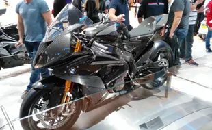 Lebih Gahar, Begini Model Terbaru BMW HP4 Race