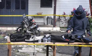 #RIPIntan : Duka Cita Bom Gereja Samarinda, Presiden Siapkan Narasi Menyejukkan