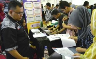 JOB FAIR SEMARANG : Bursa Kerja Disnaker Targetkan 7.000 Pencari Kerja